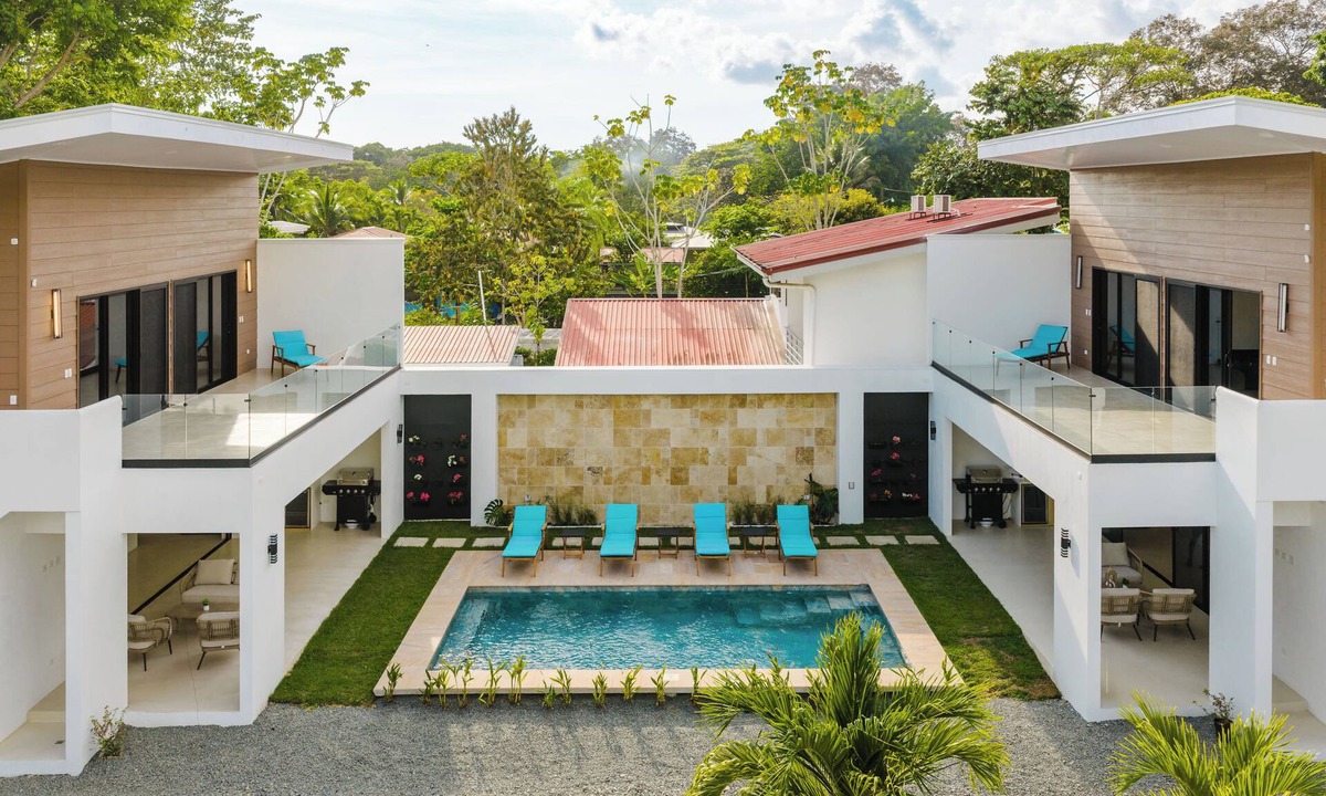 Uvita Villa | Book both Villas located 5 minutes walking distance from beautiful Uvita beach!