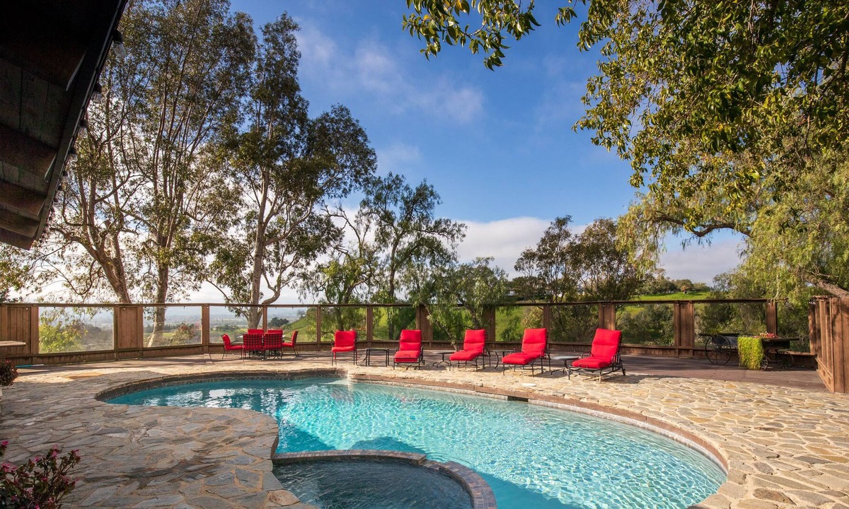 Santa Ynez House | Breathtaking Views,Pool/Spa,4BR/4Ba,5 Min to Town!
