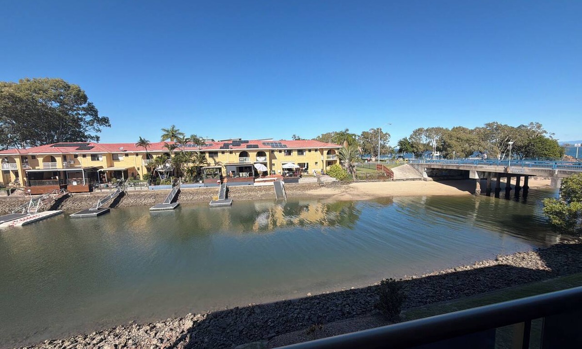 Bongaree Hotel | Bribie Waterways Motel
