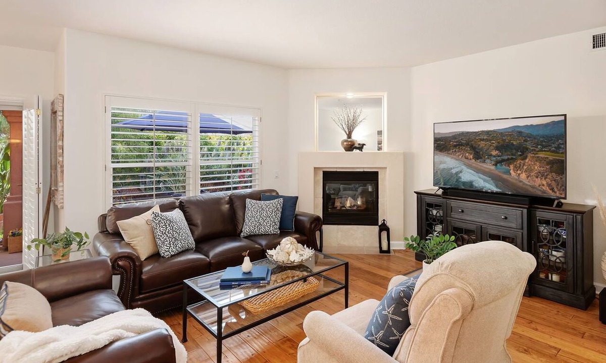 Santa Barbara Condo | Bright and Charming Condo with Beautiful Terrace