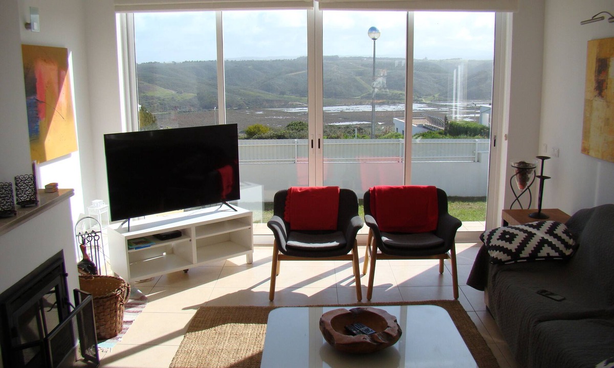 Espartal House | Bright and spacious with breathtaking views of the national park