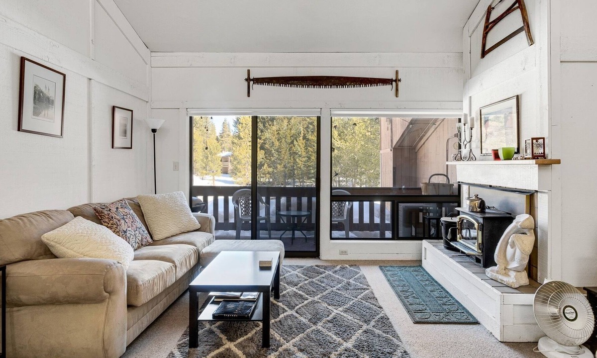 Bear Valley Condo | Bright, open, and dog friendly! - Creekside #51 by RedAwning