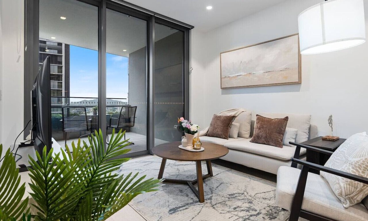 Brisbane Central Business District Apartment | Brisbane CBD Stay in Casino Royale BNE