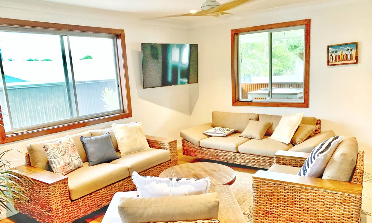 Brunswick Heads Apartment | Bruns Beach Apartment - Central Location ~ Sun Surf Sand ~ Monthly Discount