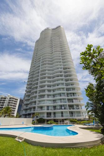 Miami Apartment | Burleigh Surf Apartments