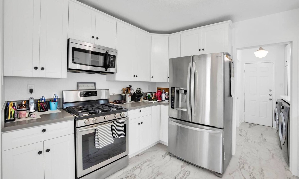 Mid-Wilshire House | Burnside by AvantStay | Modern, Boho, Chic LA Home