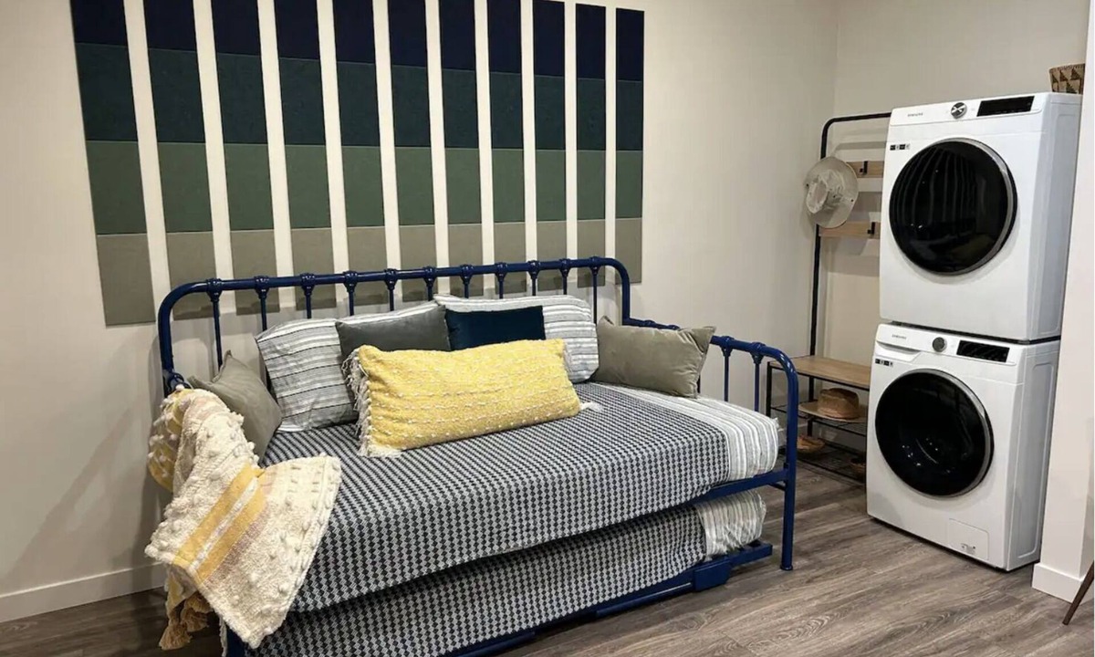 Joshua Tree Apartment | Cactus Flower Tiny Home Joshua Tree