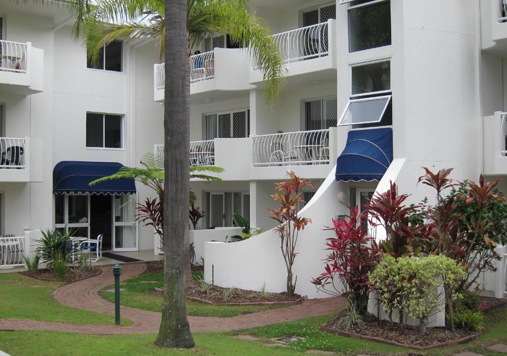 Surfers Paradise Apartment | Cannes Court Apartments