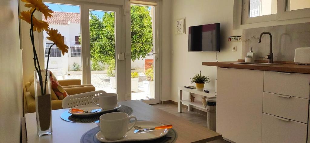 Pica Galo Apartment | Caparica Studio - Sclusive Stay