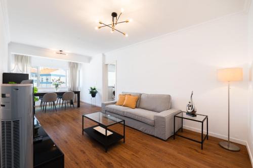 Parede Apartment | Carcavelos Blue Sea II