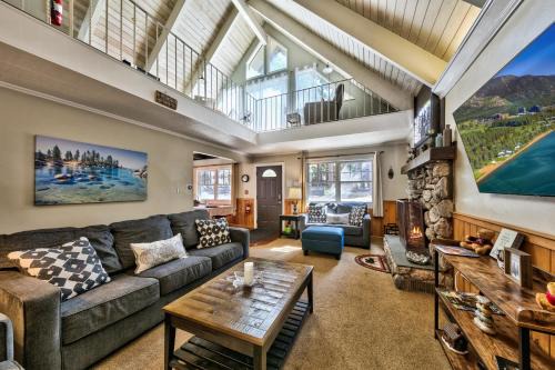 Tahoe Paradise House | Caring Bear Cabin - games pets wheelchair -friendly