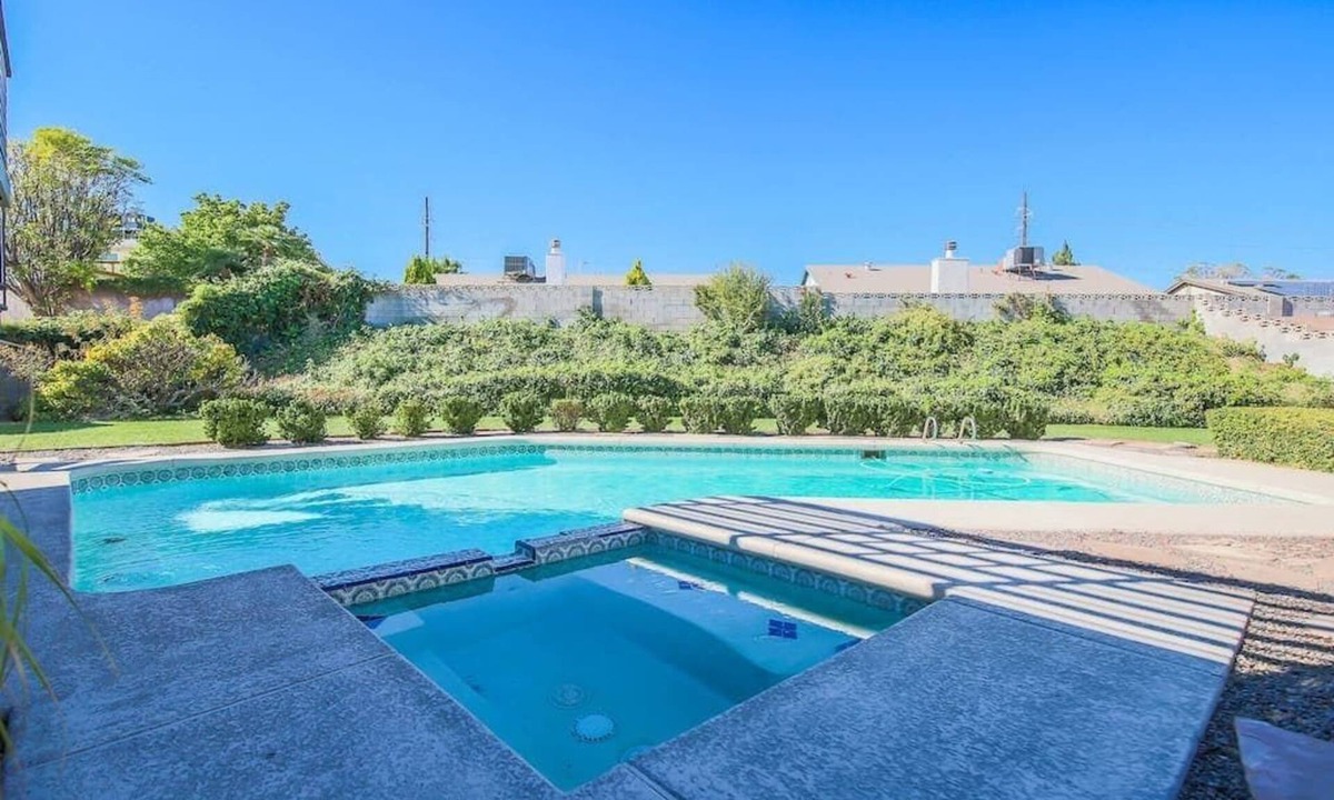 Summerlin House | CARRONDALE HOUSE MONTHLY
