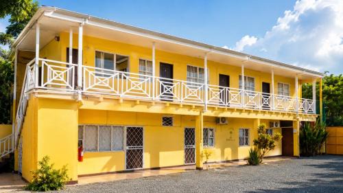 Santa Lucia Apartment | Casa Amarilla Caribbean Stay