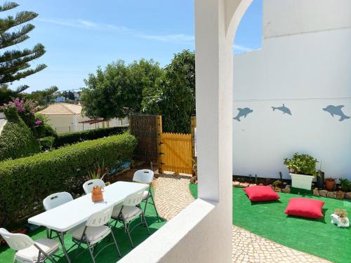 Mato Serrao Apartment | CASA AQUA - Carvoeiro - WiFi, Terrace & BBQ