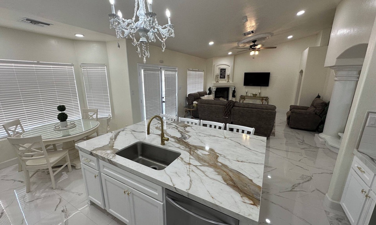 Yuma House | Casa Blanca, Spacious 5-bedroom entertainment house in enjoyable Yuma