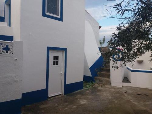Alegrete House | Casa Castelo de Alegrete by Portus Alacer