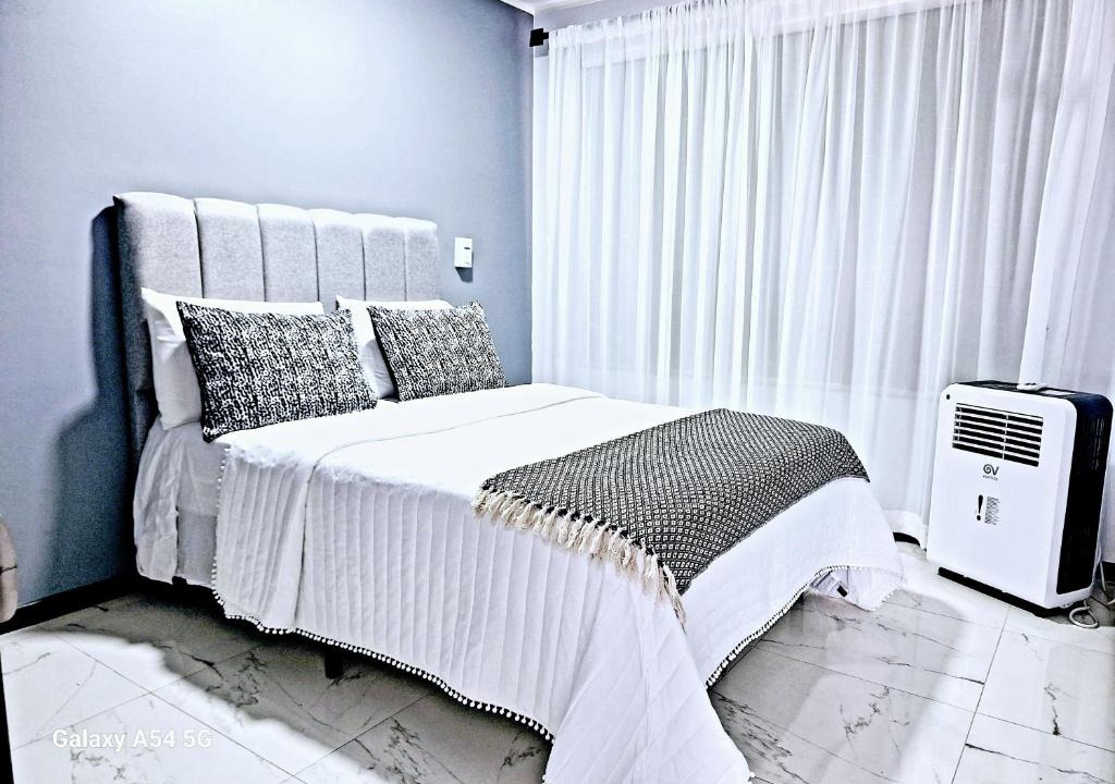 San Isidro de El General House | Casa Coral