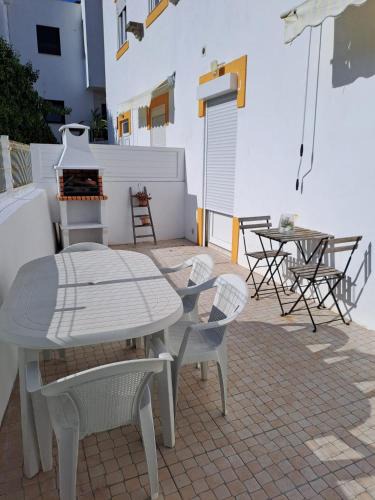 Estoril Apartment | CASA DA PRAIA DA POÇA - Apartamento Rosa