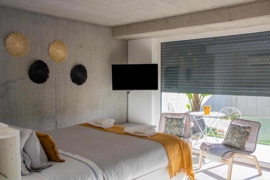 Vera Cruz Apartment | Casa das Falcoeiras - Estúdio com terraço privado