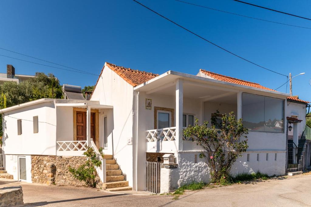 Miranda do Corvo House | Casa das Rosas - Roses House