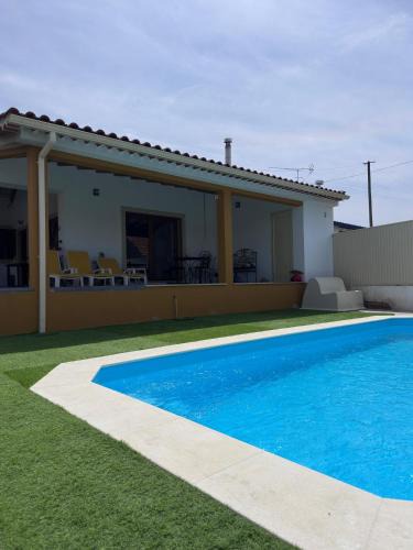 Ourem House | Casa das Sapinhas (Ourém/Fátima)