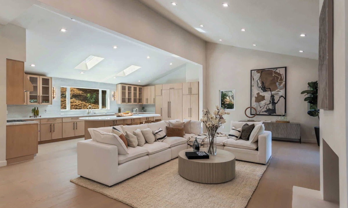 Trousdale Estates House | Casa Eleanora by Oraklus