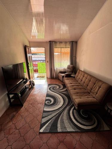San Isidro de El General Apartment | Casa Girasol PZ