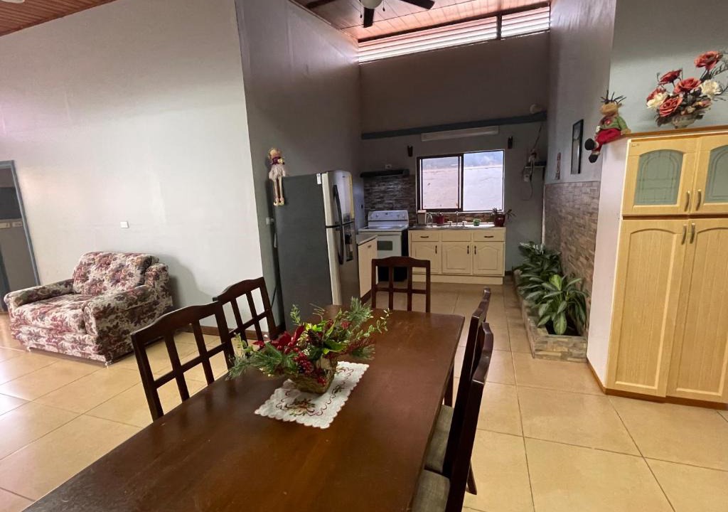 San Isidro de El General House | Casa Jade PZ