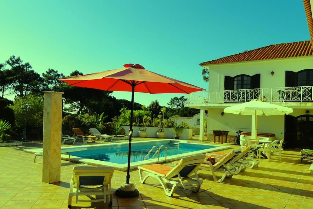 Praia das Macas House | Casa Piscina Aquecida para 10 adultos Zona Sintra, junto praia