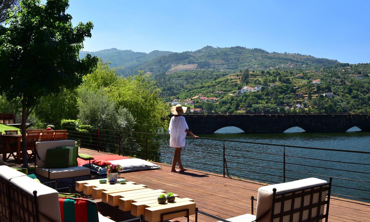 Baiao House | Casas de Pousadouro 1043