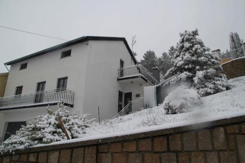 Seia House | Casas do patrao I