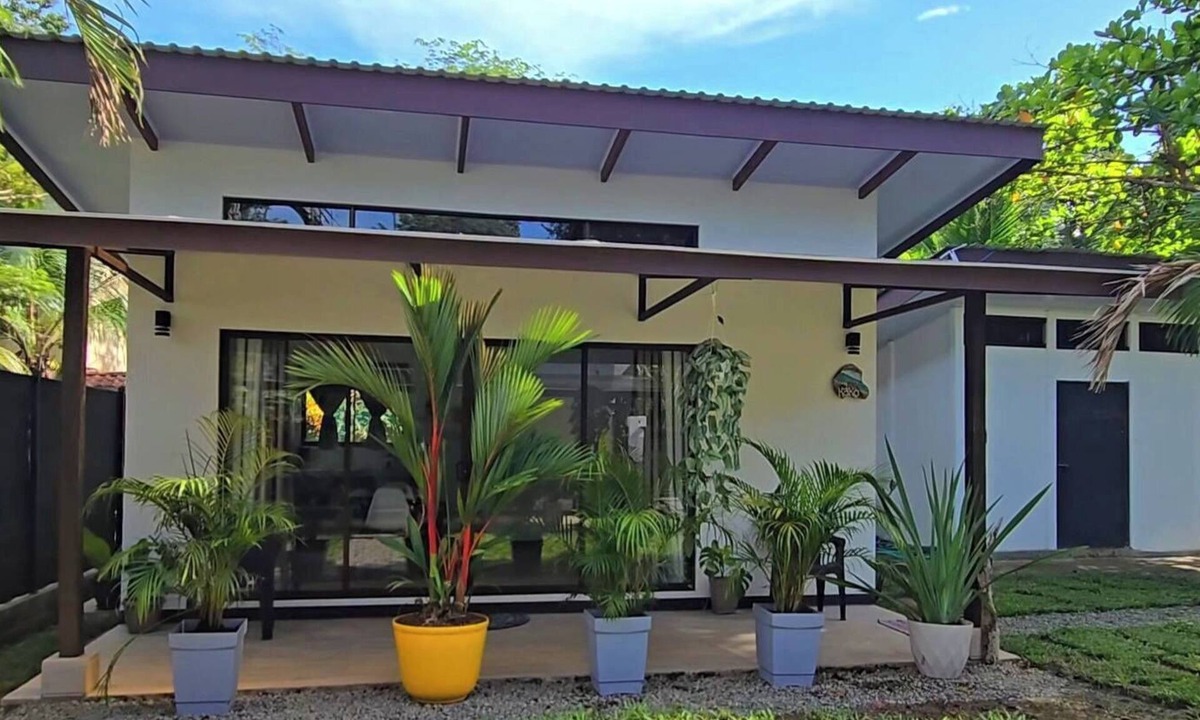 Puerto Viejo de Talamanca Apartment | Casita Kakò– Your Caribbean Hideaway in Playa Negra