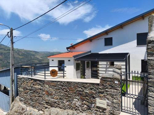 Bomfim House | Castas D'ouro Guest House II