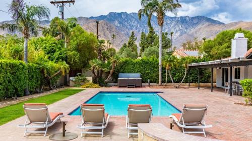 Racquet Club West House | Catalina by AvantStay