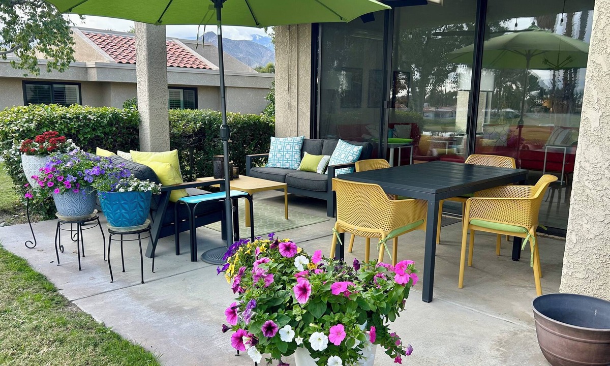 Cathedral City Condo | CCCC gated 2BR condo, open modern interior, golf course view, 2 private patios