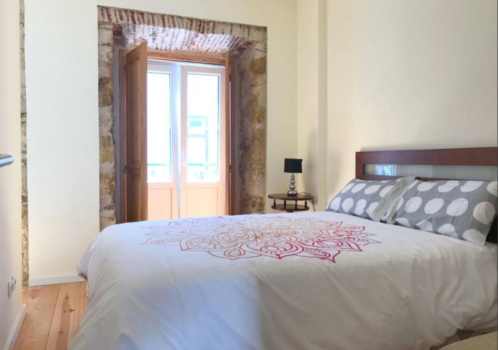 Santos Apartment | Central Madragoa Flat