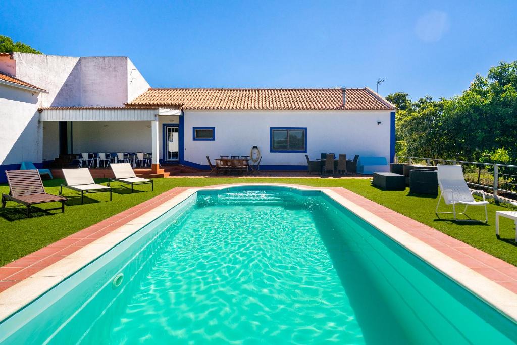 Montemor-o-Novo House | Chaparral Wonderful house in Nature 1h from Lisbon by Soulplaces