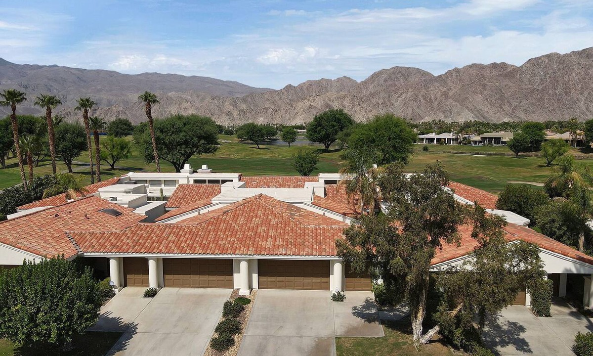 La Quinta Condo | Charming Condo with Unobstructed Golf Course Views LQ127 LIC#067125
