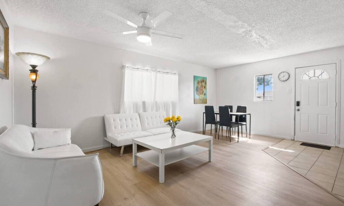 Ontario House | Charming House 1BR1Bath#PetFriendly