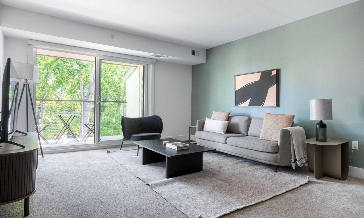 Sharon Heights Apartment | Charming Menlo Park 1BR w/Gym & Pool, nr Shops, by Blueground