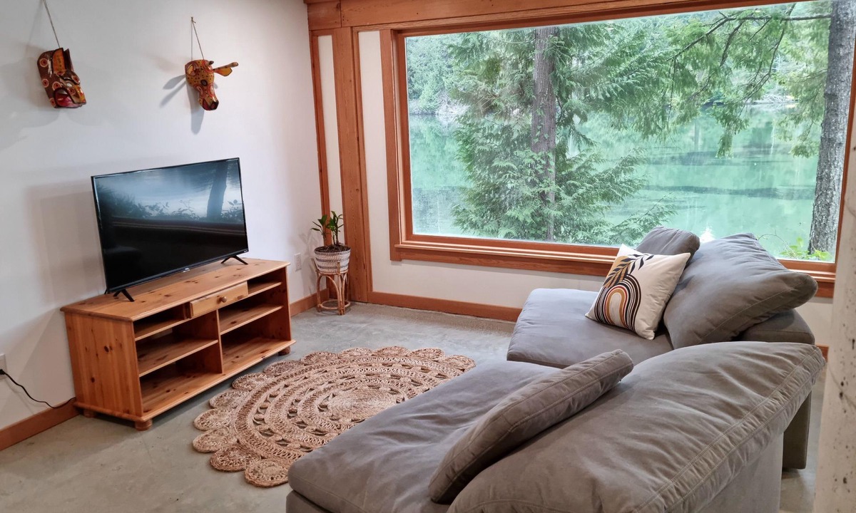 Salt Spring Island House | Charming waterfront Salt Spring Island B&B