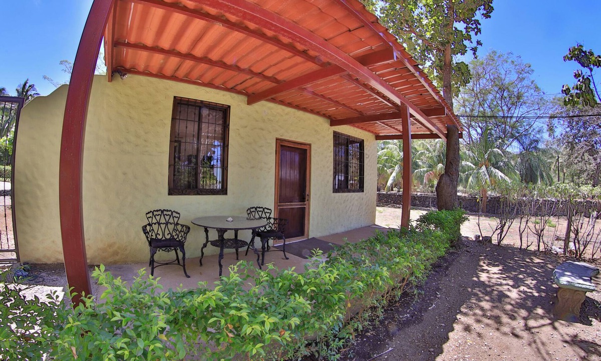 Playa Hermosa Apartment | Chic studio with WiFi and AC in phenomenal Playa Hermosa