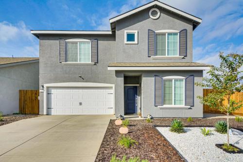 Chowchilla House | Chowchilla Home w/Private Patio!