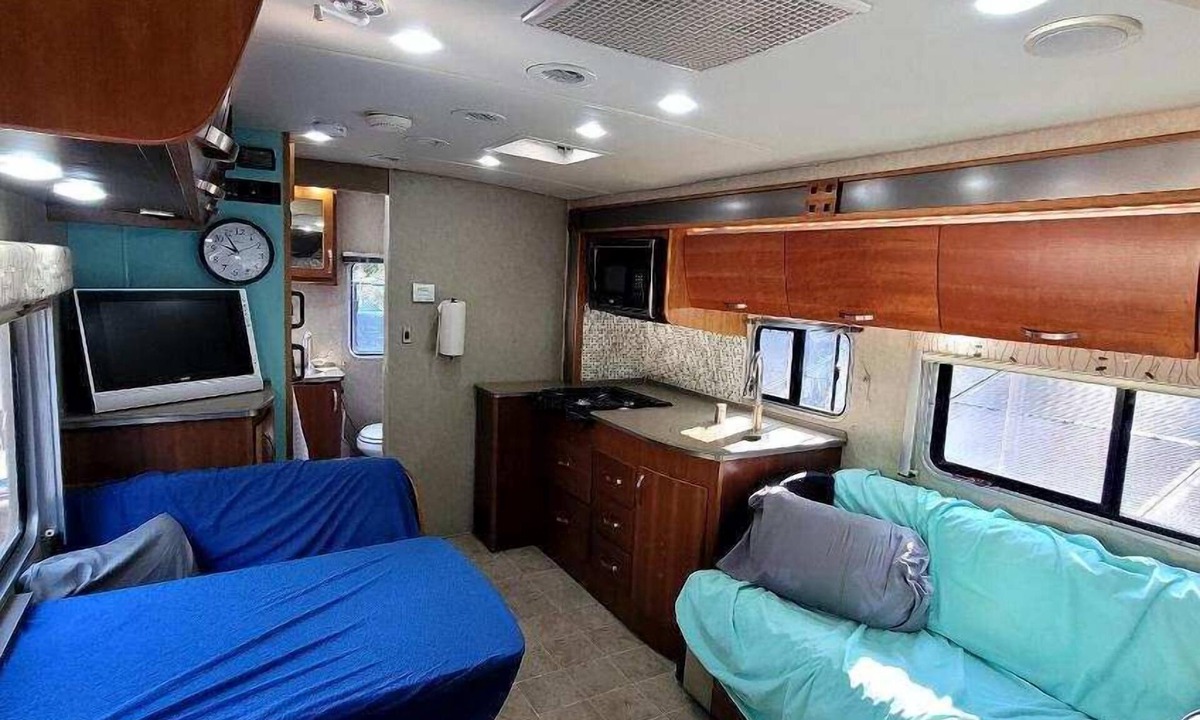 Phoenix Lake-Cedar Ridge House | Close to Yosemite, Stay in our Cute Cozy RV in Enchanting Sonora with AC