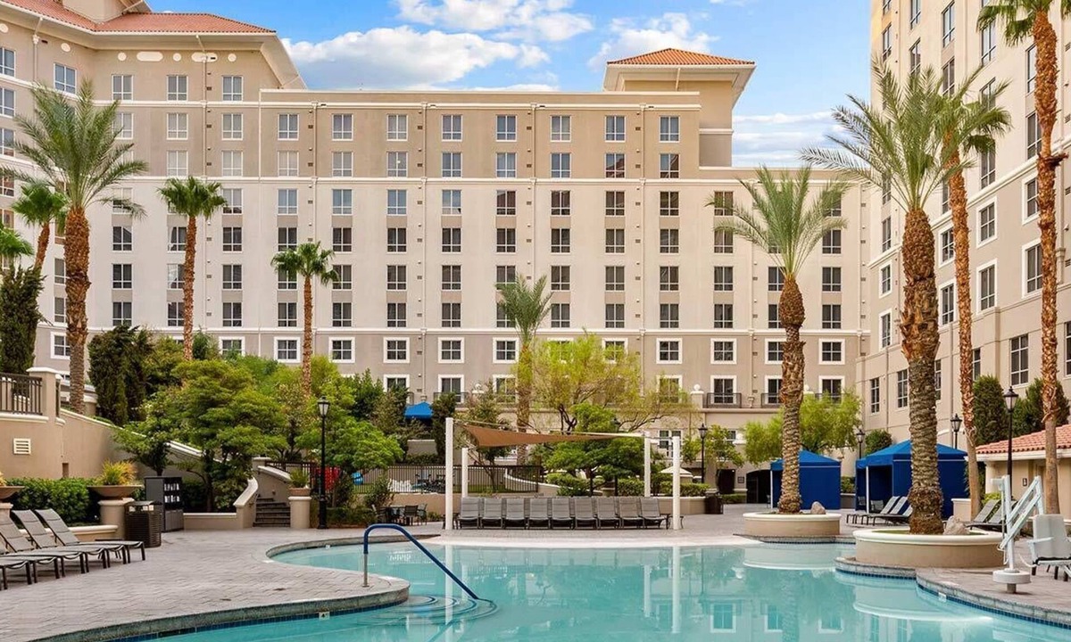 Las Vegas Resort | Club Wyndham Grand Desert Formula 1 Las Vegas Grand Prix Week
