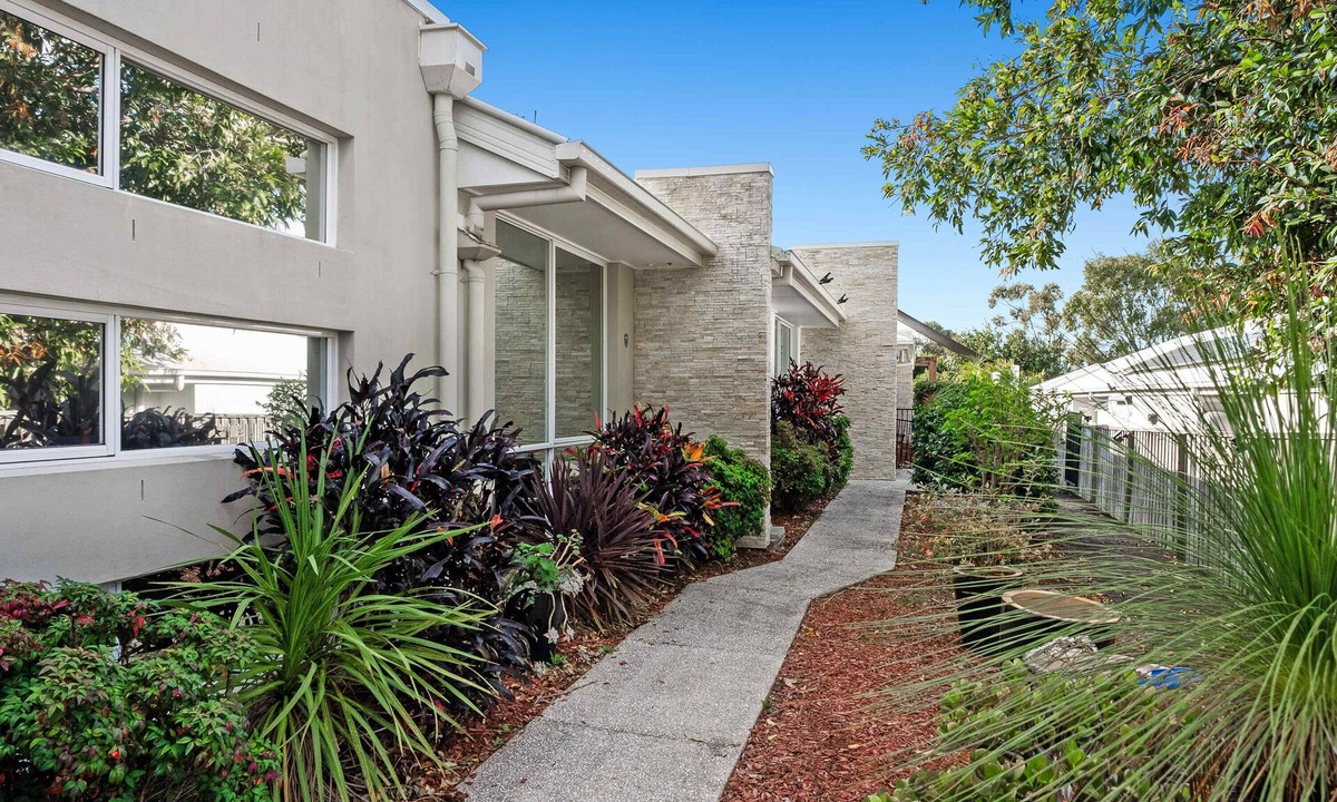 Upper Coomera House | Coaster By Khove Summ