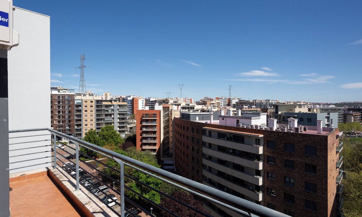 Odivelas Apartment | Colinas Premium 3BR - Three Bedroom Apartment, Sleeps 5