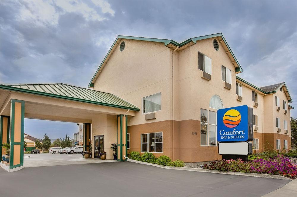 Fortuna Hotel | Comfort Inn & Suites Redwood Country