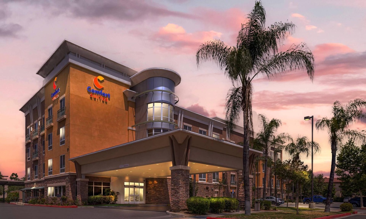 Ontario Hotel | Comfort Suites Ontario Airport Convention Center