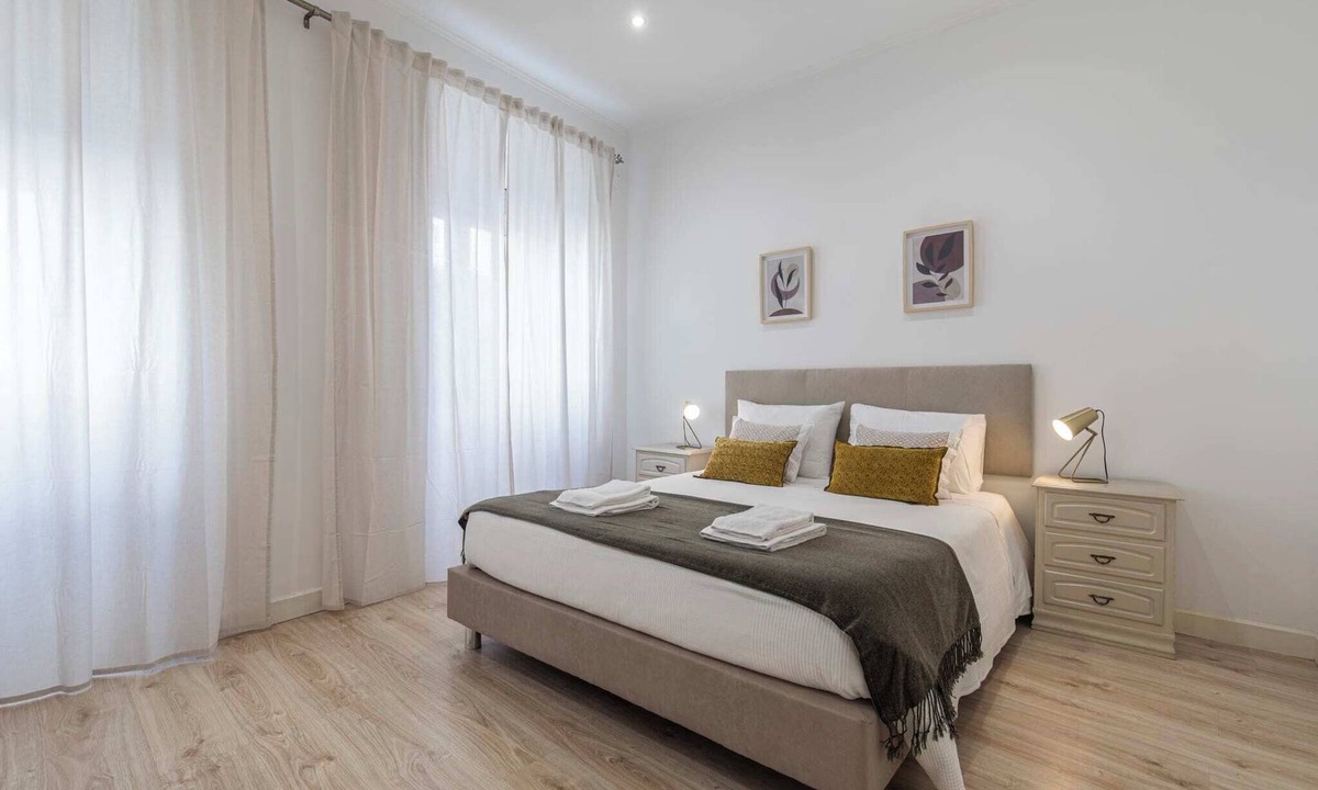 Santo Antonio Apartment | Comfortable Flat near Marquês de Pombal